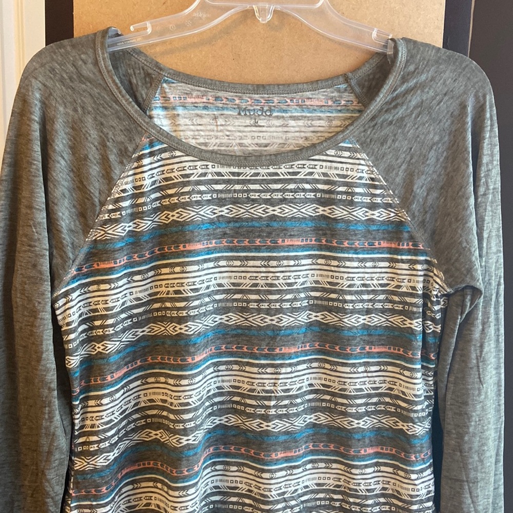 NWT Mudd 3/4 quarter sleeve top. L Jrs